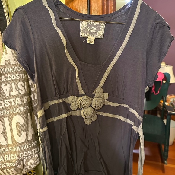 Shirt - Picture 1 of 2